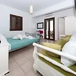 Depis Place & Hotel Naxos City