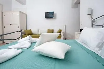 Depis Place & 2* Naxos City