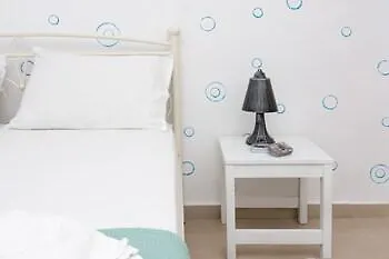 Depis Place & Hotel
