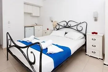 Depis Place & Szálloda