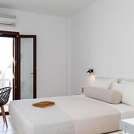 Depis Place & Otel Naxos City