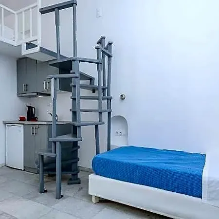 Depis Place & 2* Naxos City